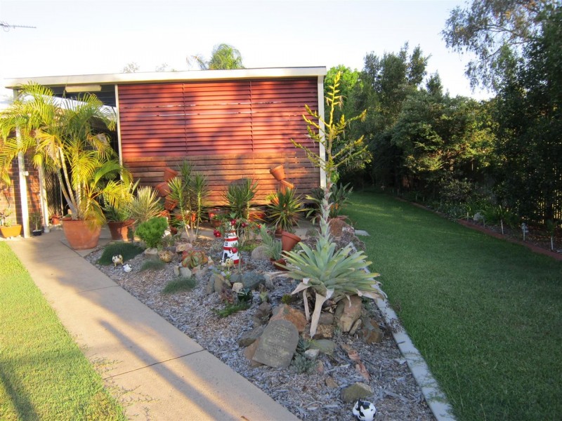 4 Griffin Street, Kawana QLD 4701