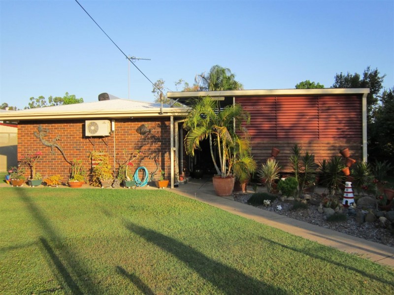 4 Griffin Street, Kawana QLD 4701