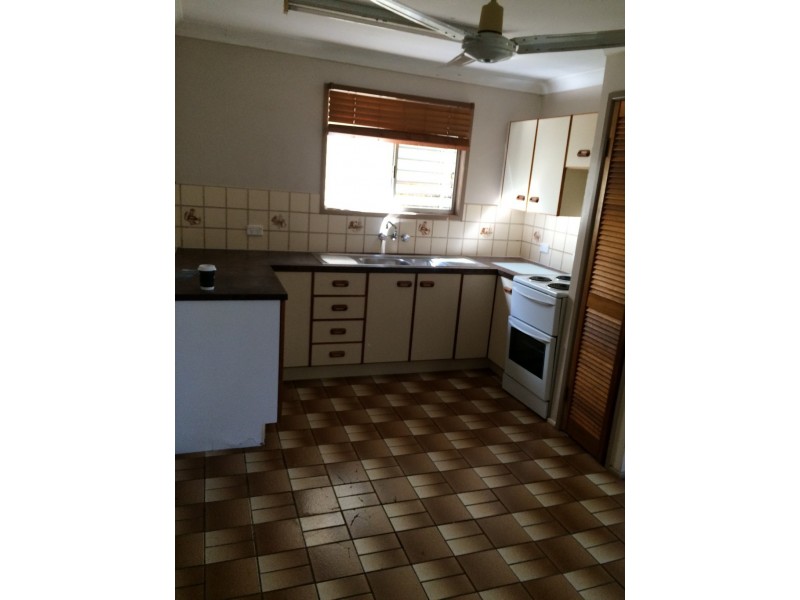 15 Reservoir Street, Gracemere QLD 4702