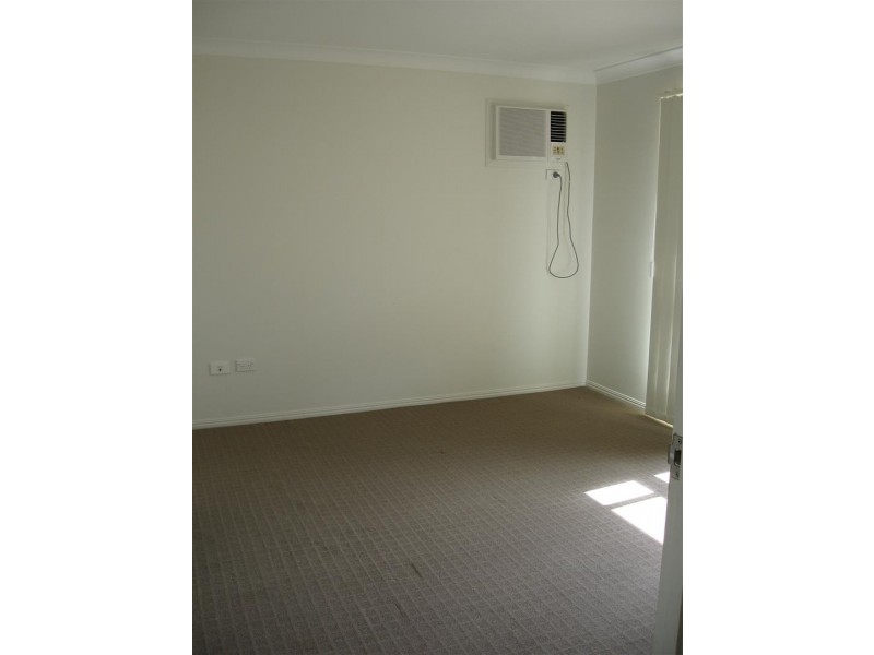 18 Seonaid Place, Gracemere QLD 4702