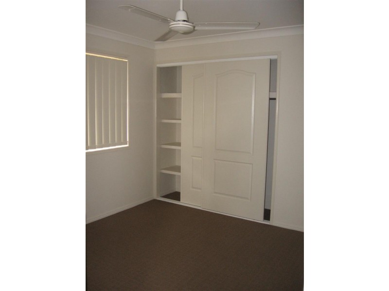 18 Seonaid Place, Gracemere QLD 4702