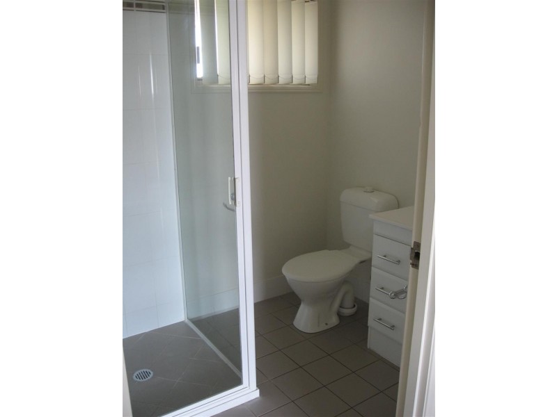 18 Seonaid Place, Gracemere QLD 4702