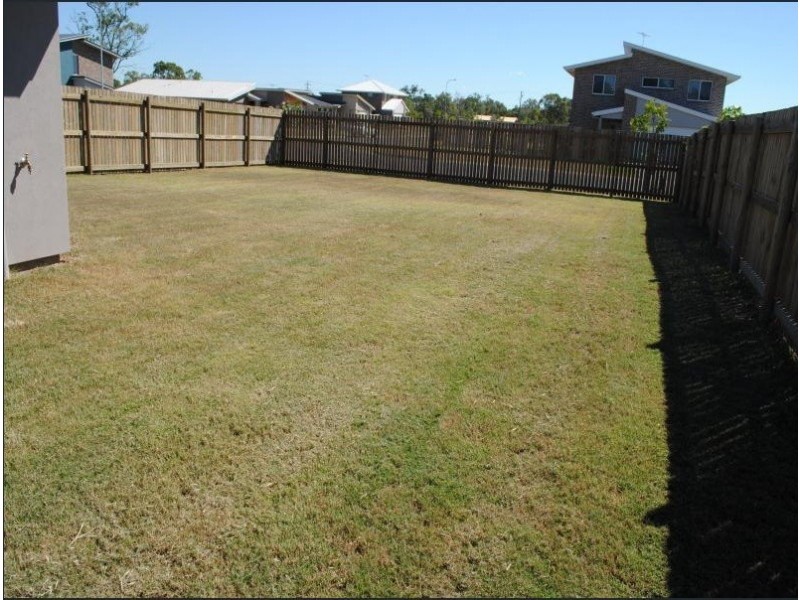 9 Owen Avenue, Gracemere QLD 4702