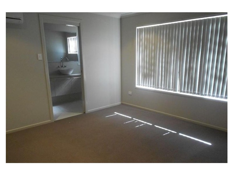 9 Maree Crescent, Gracemere QLD 4702