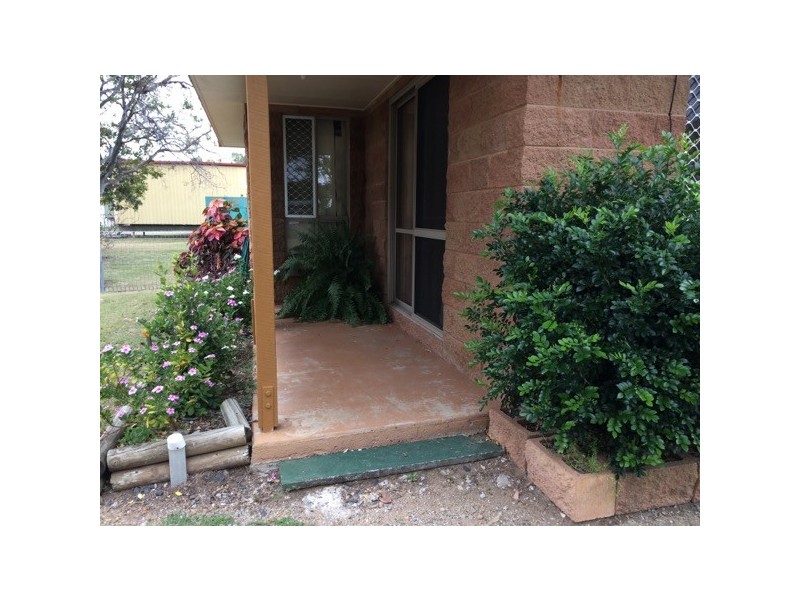 2/7 Johnson Road, Gracemere QLD 4702