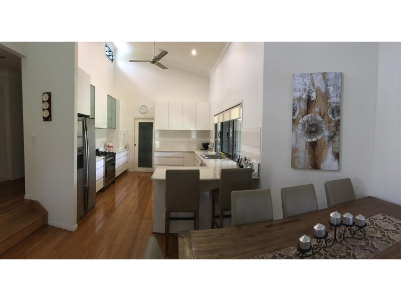 4 Cooks Road, Mount Morgan QLD 4714