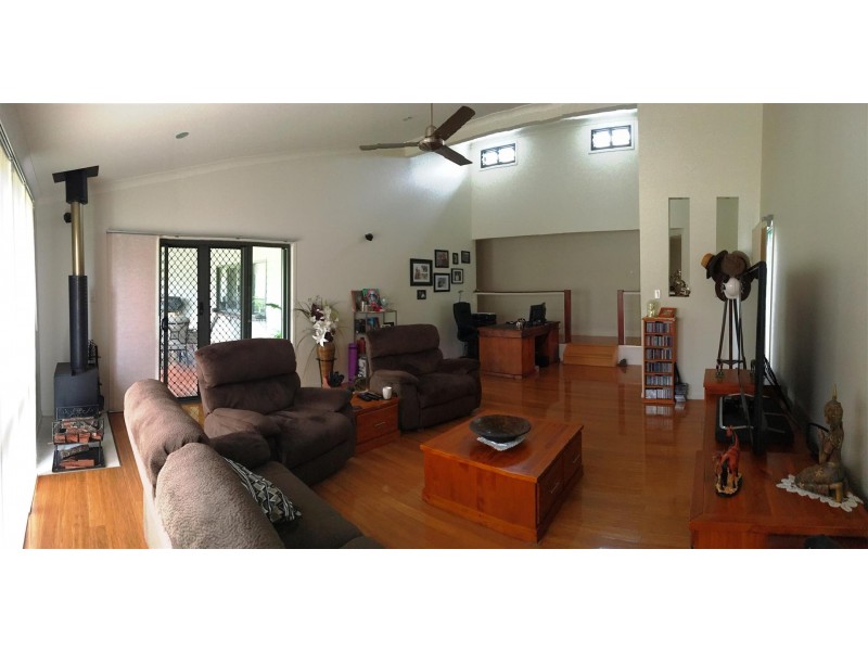 4 Cooks Road, Mount Morgan QLD 4714