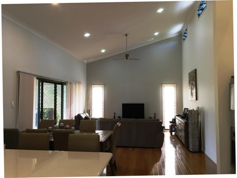 4 Cooks Road, Mount Morgan QLD 4714