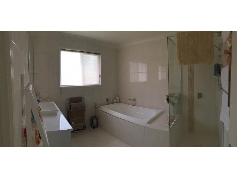 4 Cooks Road, Mount Morgan QLD 4714