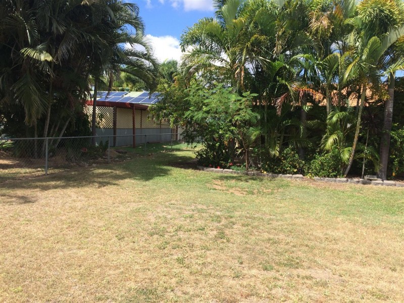 9 Deakin Close, Gracemere QLD 4702