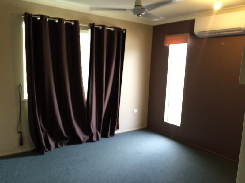 11 Sydney King Close, Gracemere QLD 4702