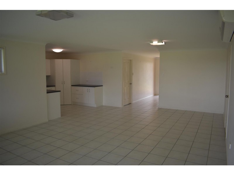 13 Riley Drive, Gracemere QLD 4702