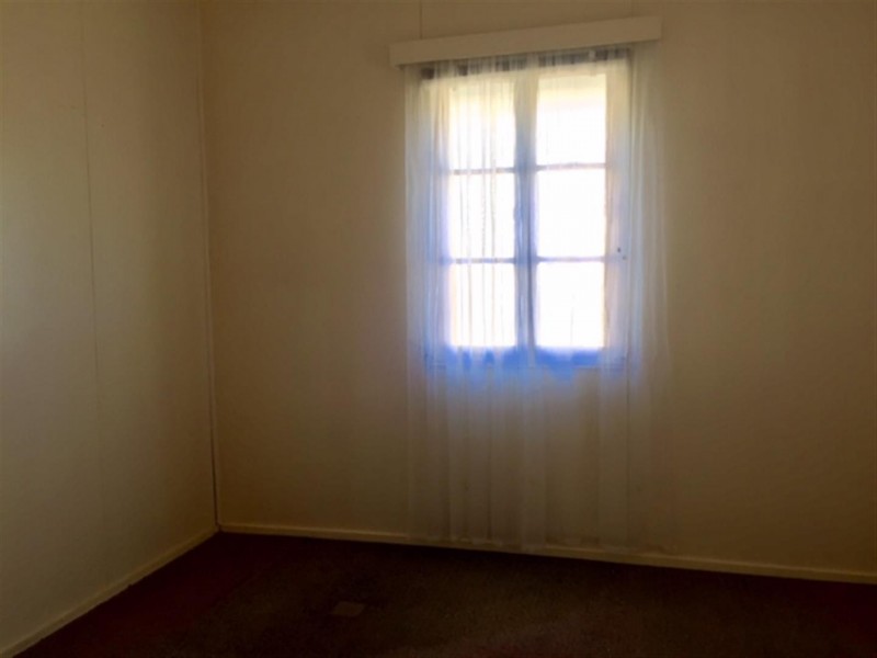 35 Armstrong Street, Berserker QLD 4701