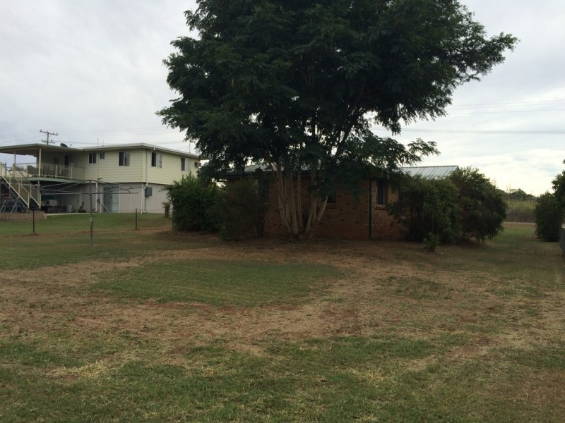 2 Cowan Street, Gracemere QLD 4702