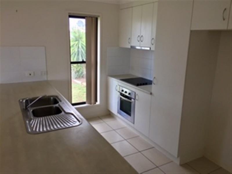 7 Benjamin Drive, Gracemere QLD 4702