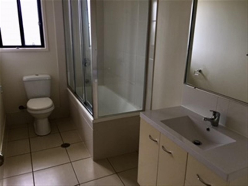 7 Benjamin Drive, Gracemere QLD 4702