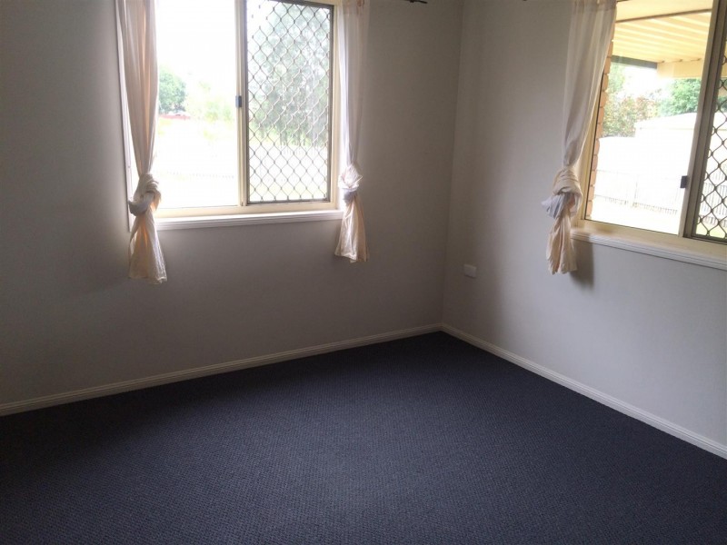 12 Rosewood Avenue, Gracemere QLD 4702