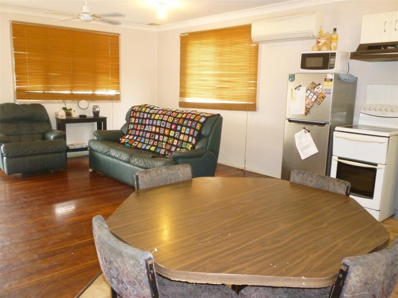 3 Barry Street, Gracemere QLD 4702