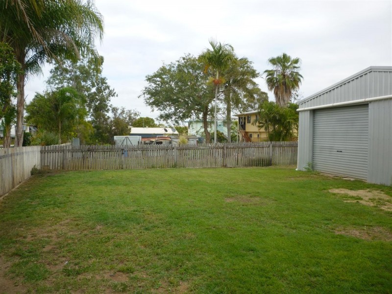 3 Barry Street, Gracemere QLD 4702