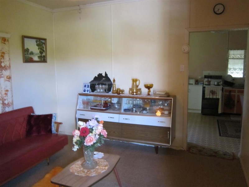 23 Coronation Drive, Mount Morgan QLD 4714