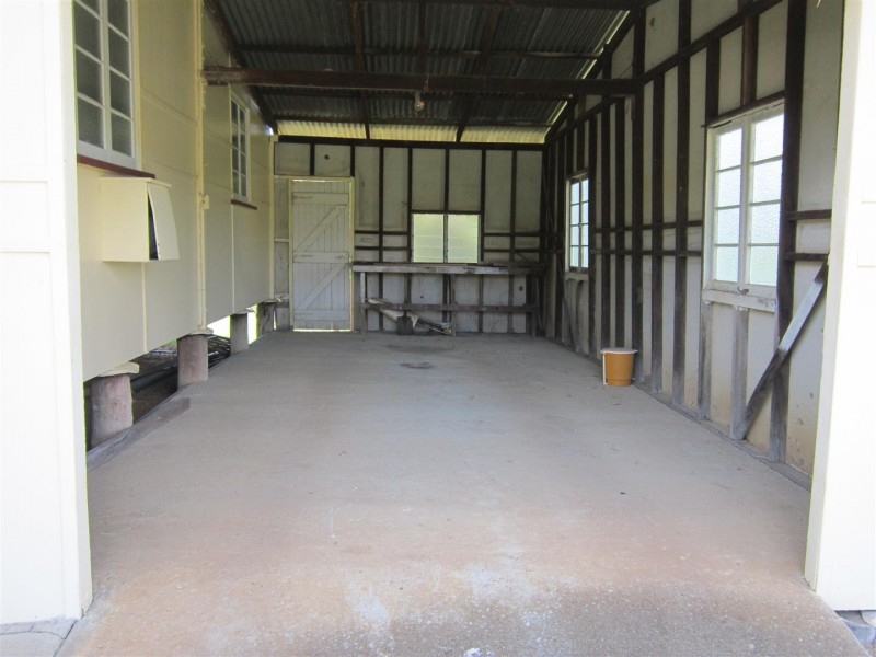 23 Coronation Drive, Mount Morgan QLD 4714