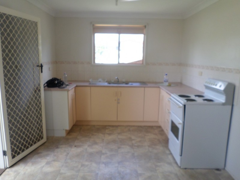 10 Schirmer Close, Gracemere QLD 4702