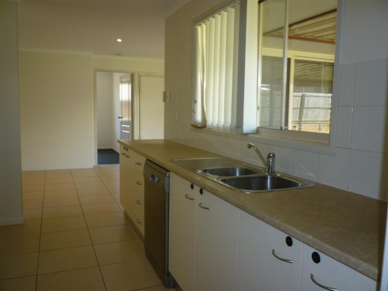 9 Tawarra Crescent, Gracemere QLD 4702