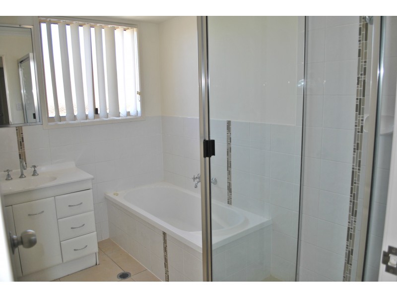 20 Jamie Crescent, Gracemere QLD 4702