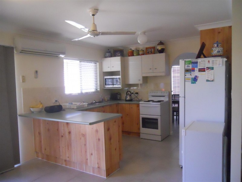 1 Charles Crescent, Gracemere QLD 4702
