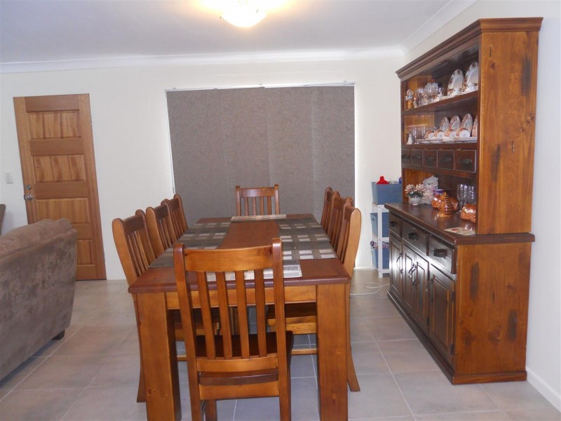 1 Charles Crescent, Gracemere QLD 4702