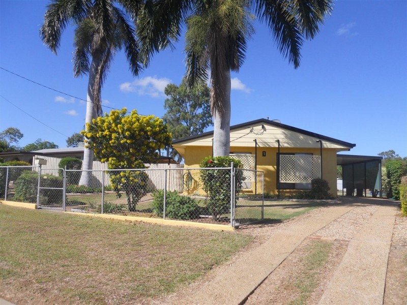 1 Charles Crescent, Gracemere QLD 4702
