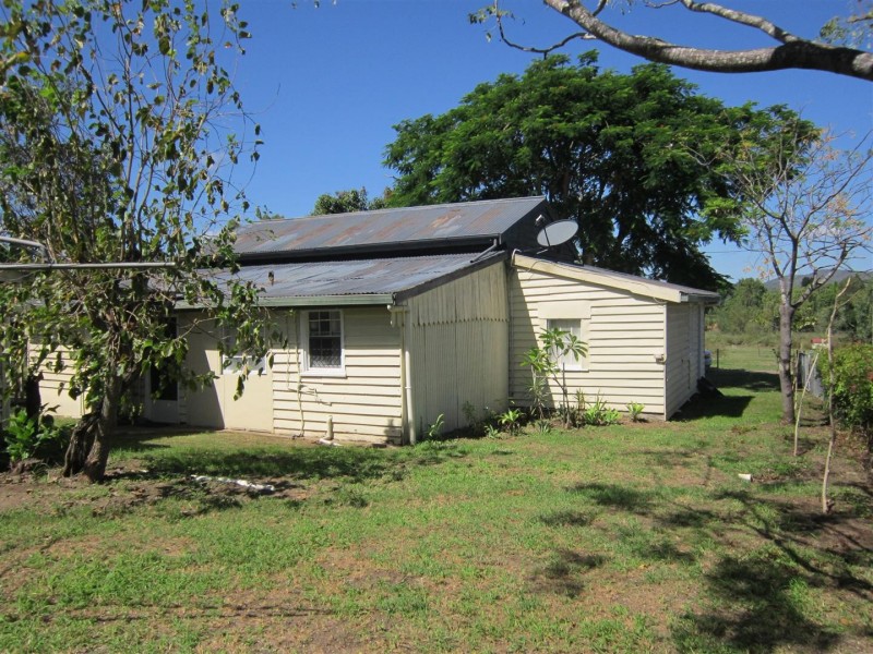 2 Joyce Street, Walterhall QLD 4714