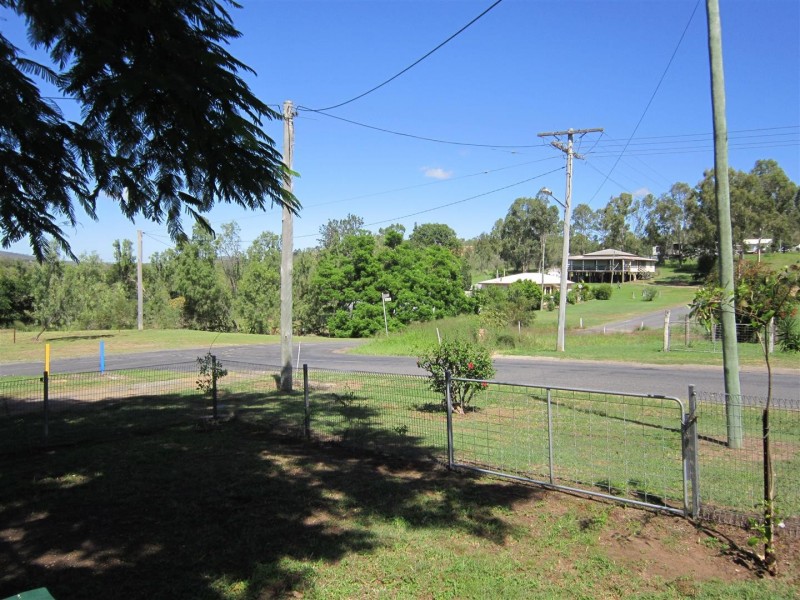 2 Joyce Street, Walterhall QLD 4714