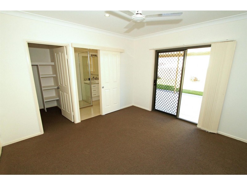 25 Tawarra Crescent, Gracemere QLD 4702