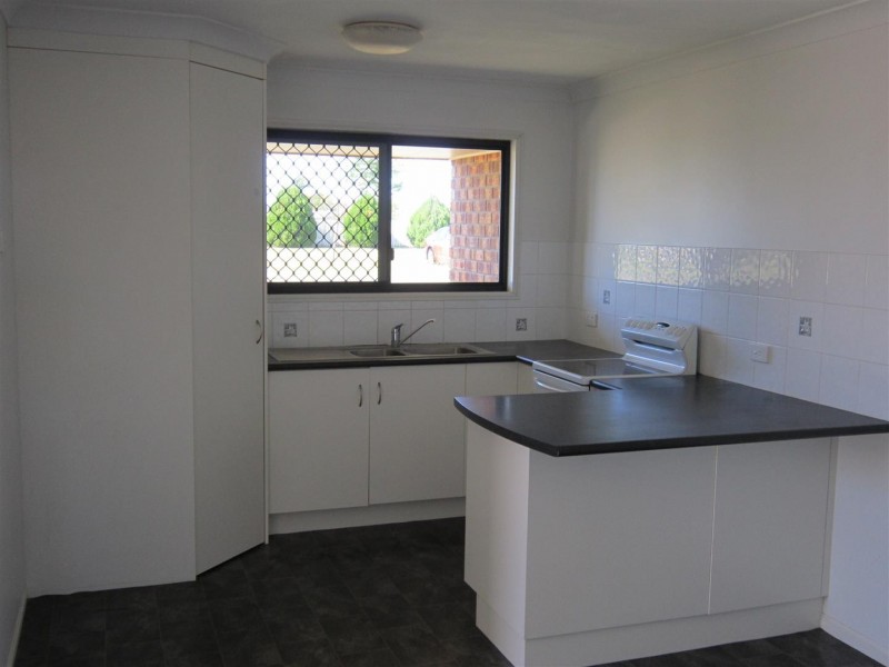 24 Bland Street, Gracemere QLD 4702