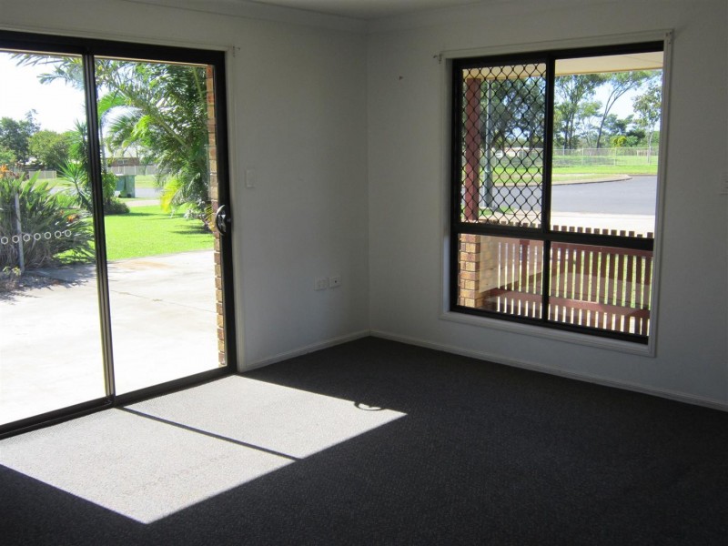 24 Bland Street, Gracemere QLD 4702