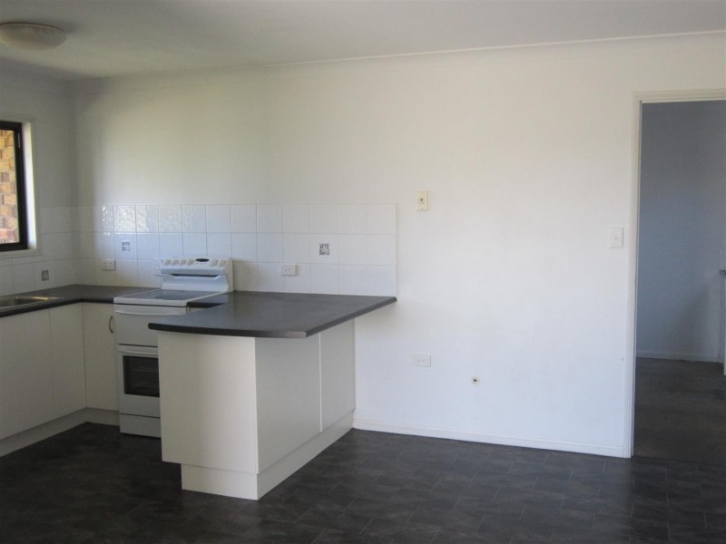 24 Bland Street, Gracemere QLD 4702