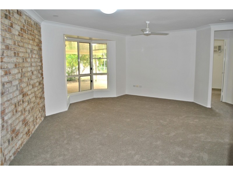 9 Deakin Close, Gracemere QLD 4702