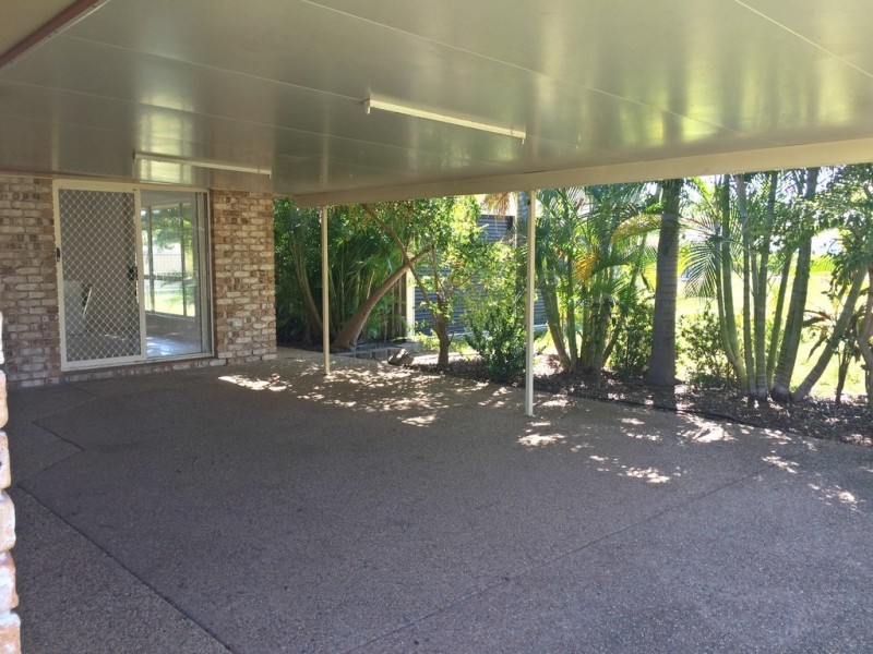 9 Deakin Close, Gracemere QLD 4702