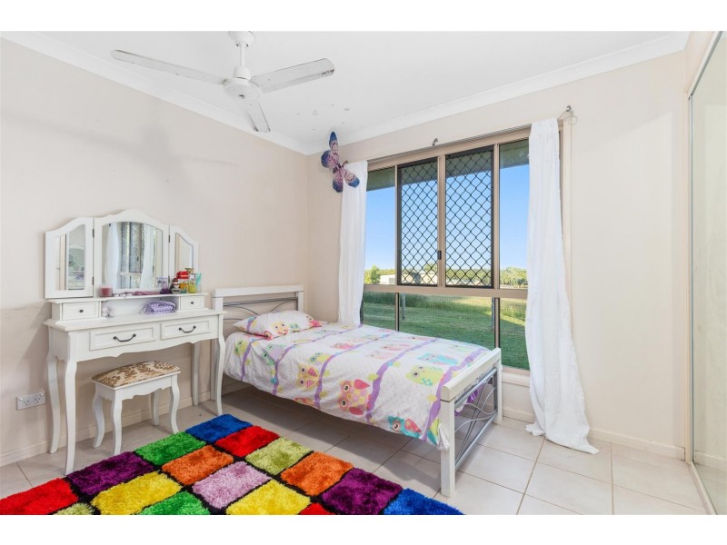 18 Latimer Avenue, Gracemere QLD 4702