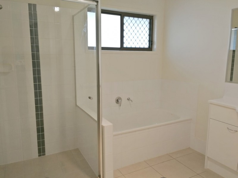 14 TAWARRA CRESCENT, Gracemere QLD 4702