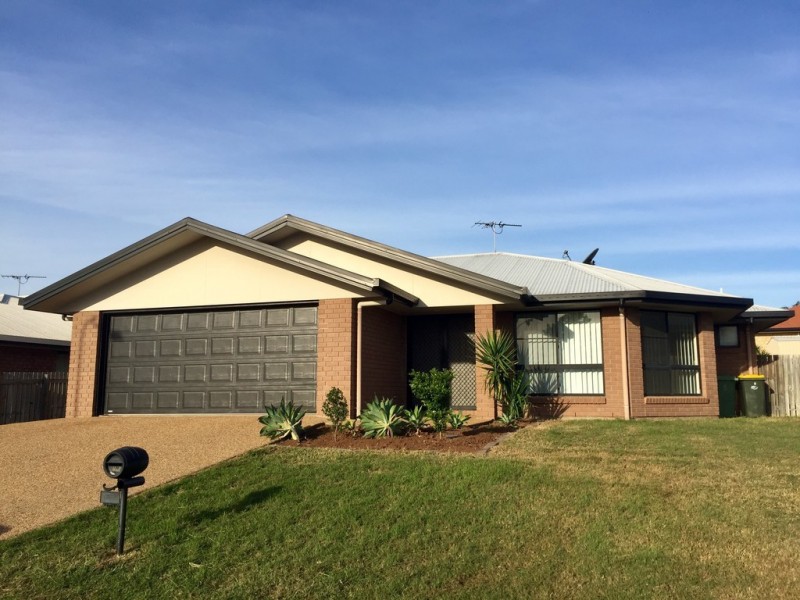 15 Seonaid Place, Gracemere QLD 4702