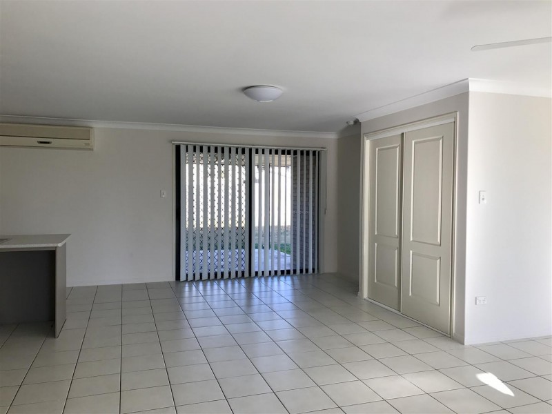 15 Seonaid Place, Gracemere QLD 4702