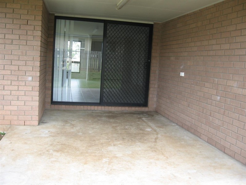 15 Seonaid Place, Gracemere QLD 4702