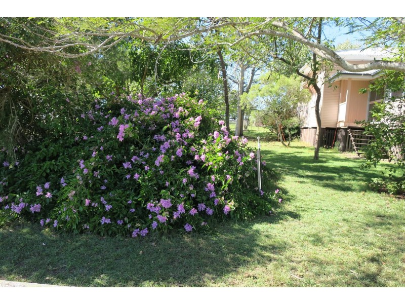 0 ‘Wattlebank’ Eden Bann Road, Canoona QLD 4702