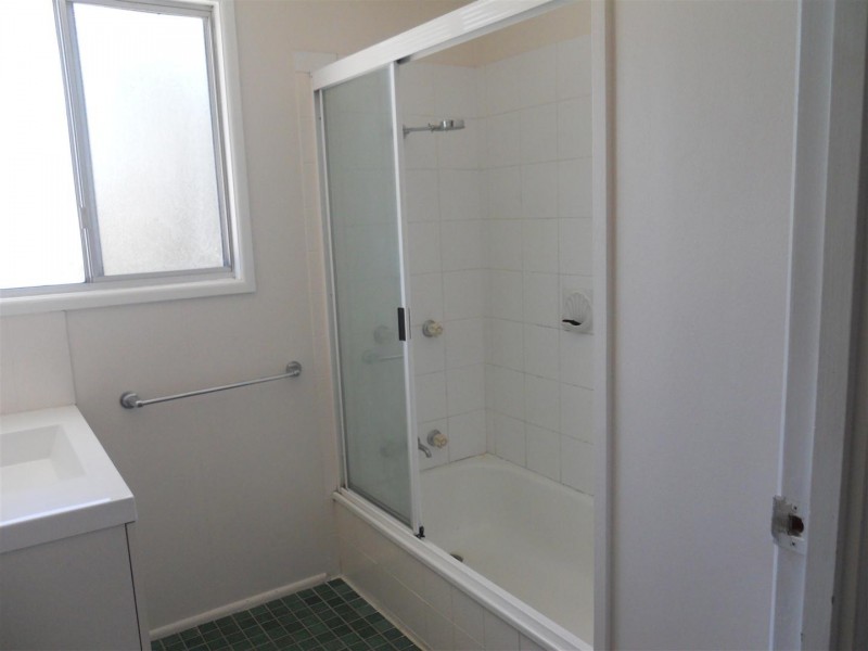 10 Arlott Street, Gracemere QLD 4702