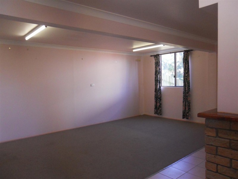 10 Arlott Street, Gracemere QLD 4702