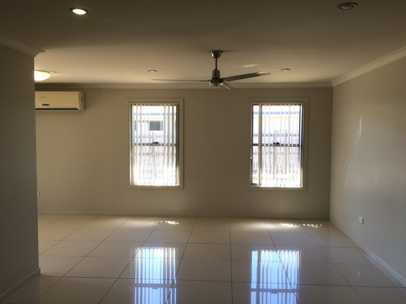 14 Maree Crescent, Gracemere QLD 4702