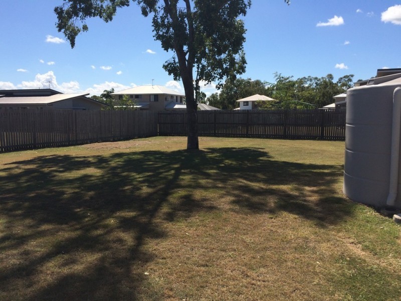 14 Maree Crescent, Gracemere QLD 4702