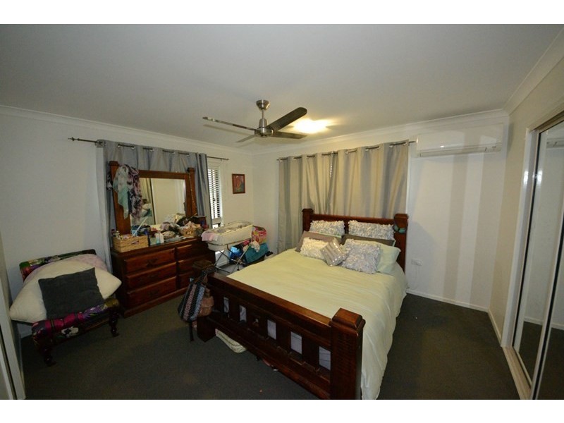 19 Robertson Road, Gracemere QLD 4702